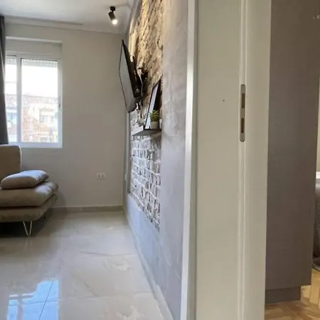 M. Shyri Str.1 Appartement